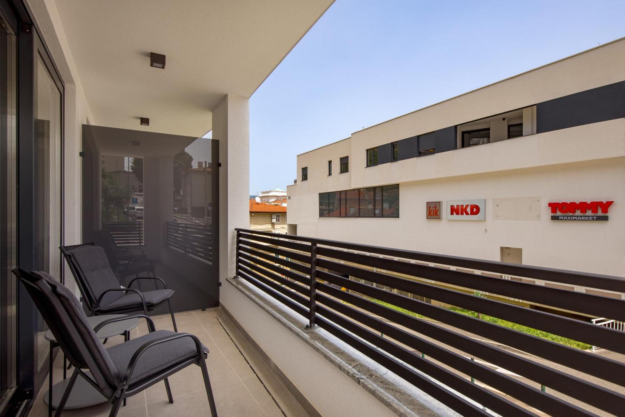 Belinda With Balcony