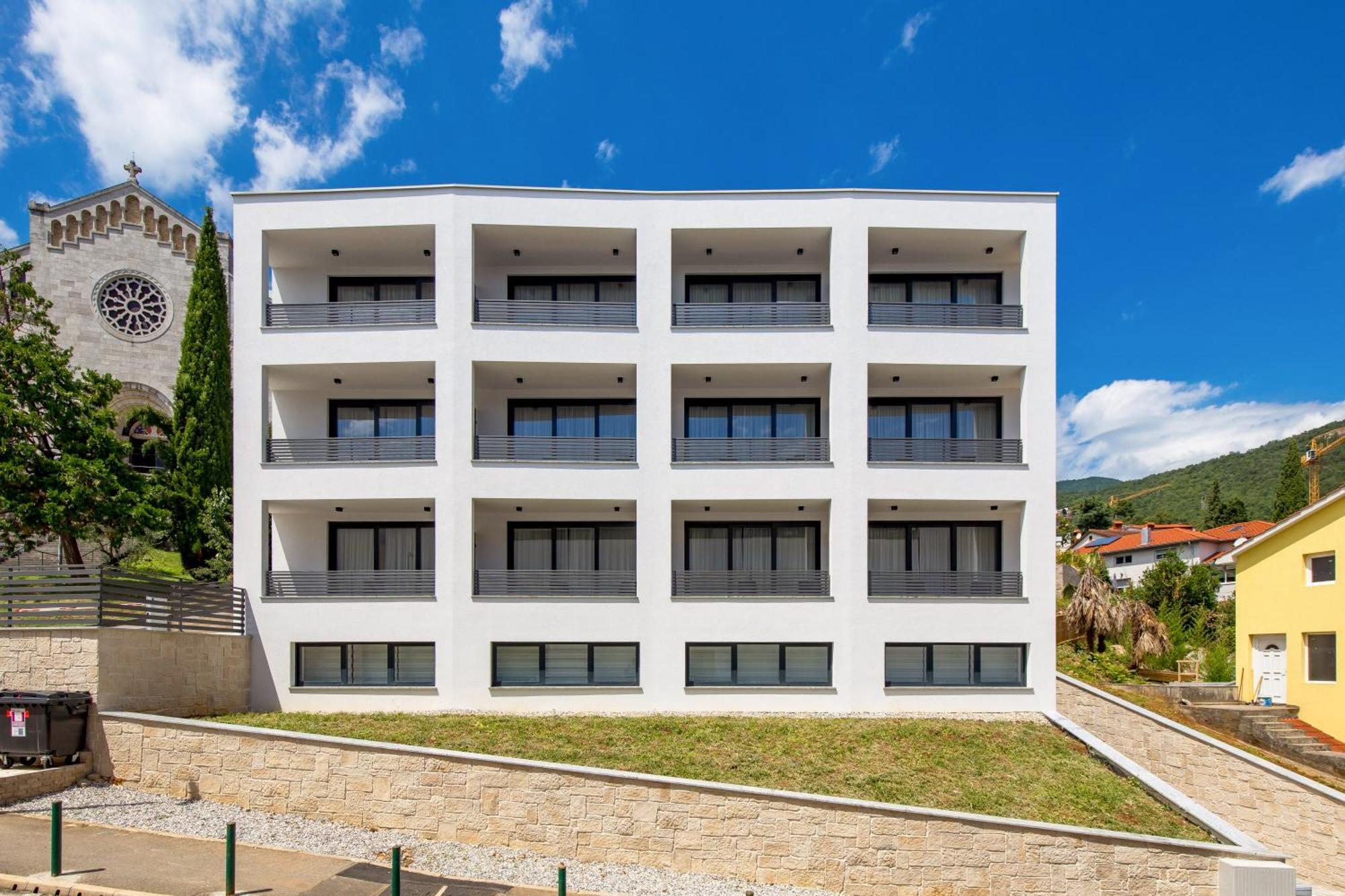 Apartment Belinda With Balcony Opatija
